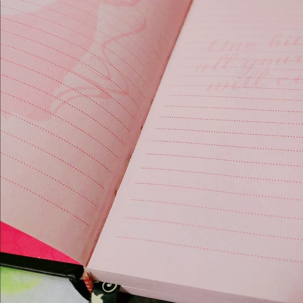 VERY RARE Disney Snow White Journal Notebook - Picture 4 of 16